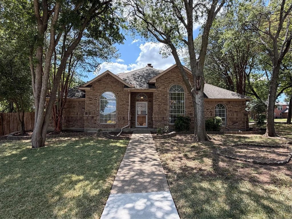 1307 Sequoia Drive, Grand Prairie
