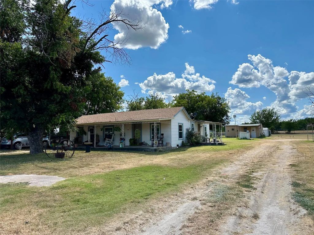 1307 S Austin, Comanche