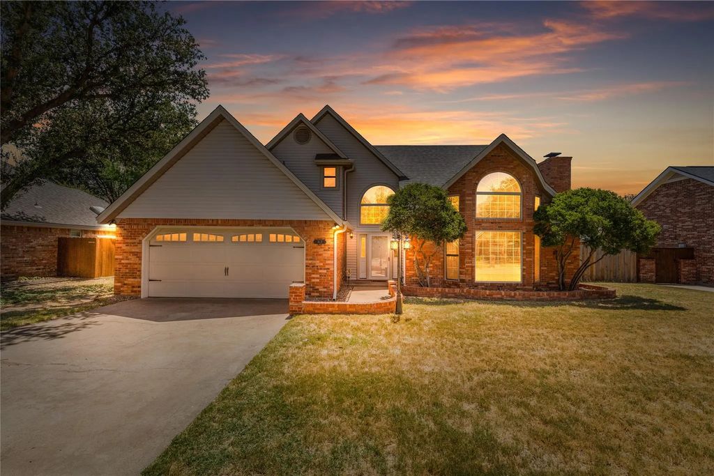 817 Arapaho Drive, Burkburnett