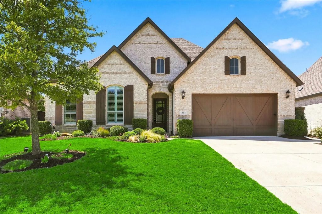3905 W Wildridge Boulevard, Oak Point
