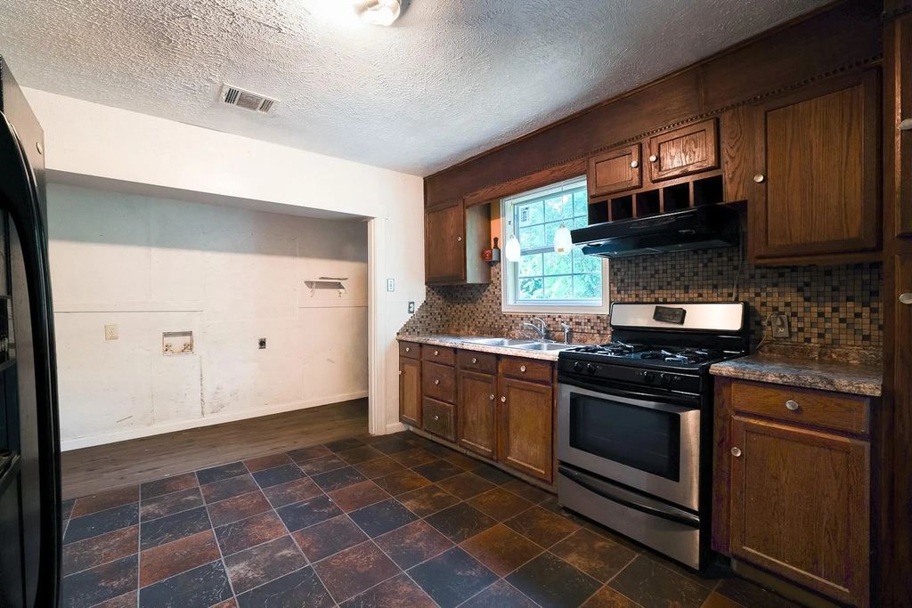 3810 Park Street, Greenville