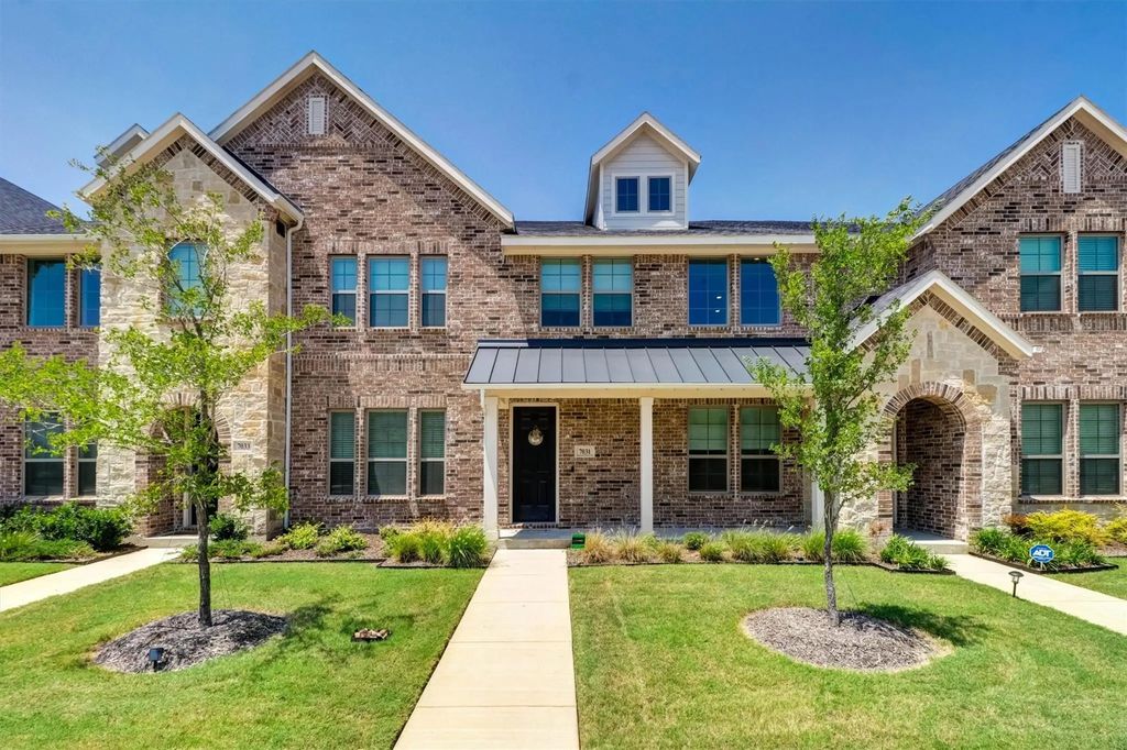 7031 Cedar Creek Drive, Grand Prairie