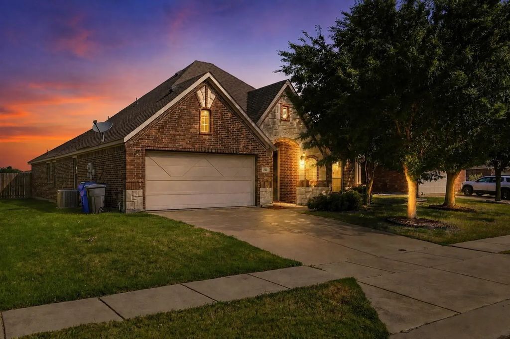 255 Archer Way, Forney