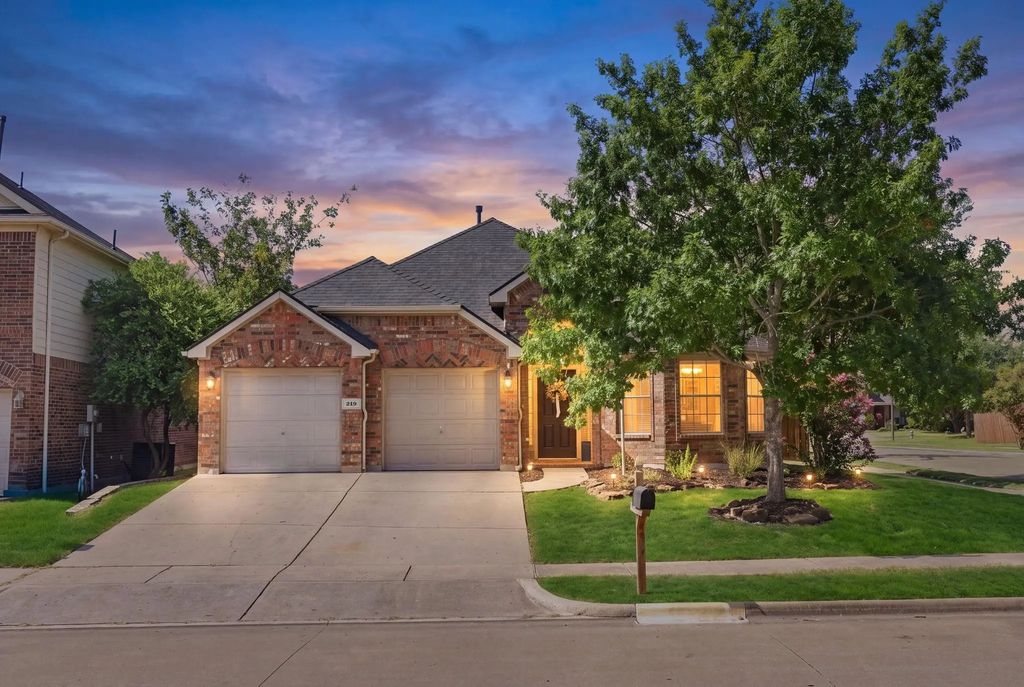 319 Sugarberry Lane, Fate