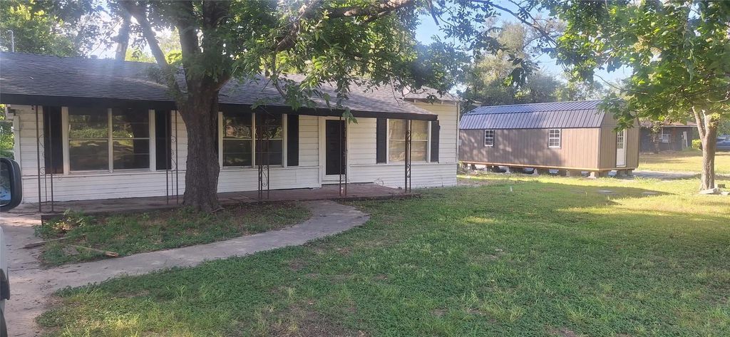 2871 N Highway 14, Groesbeck