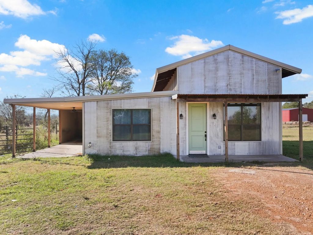 785 County Road 4840, Mount Pleasant