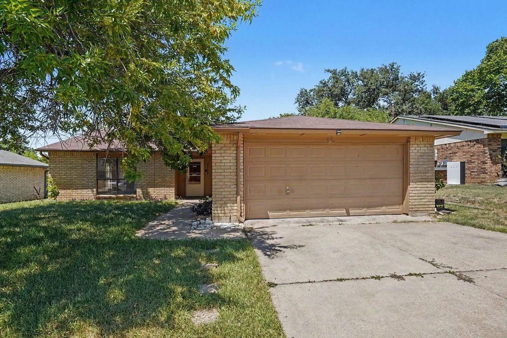 7107 Blackberry Drive, Arlington