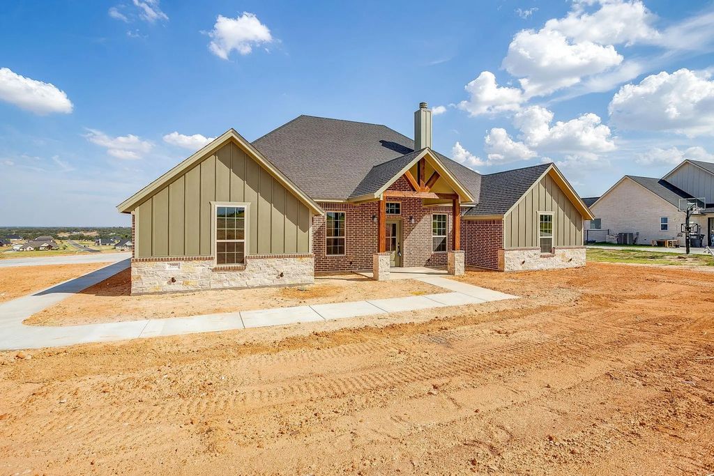 1016 Agnes Road, Springtown