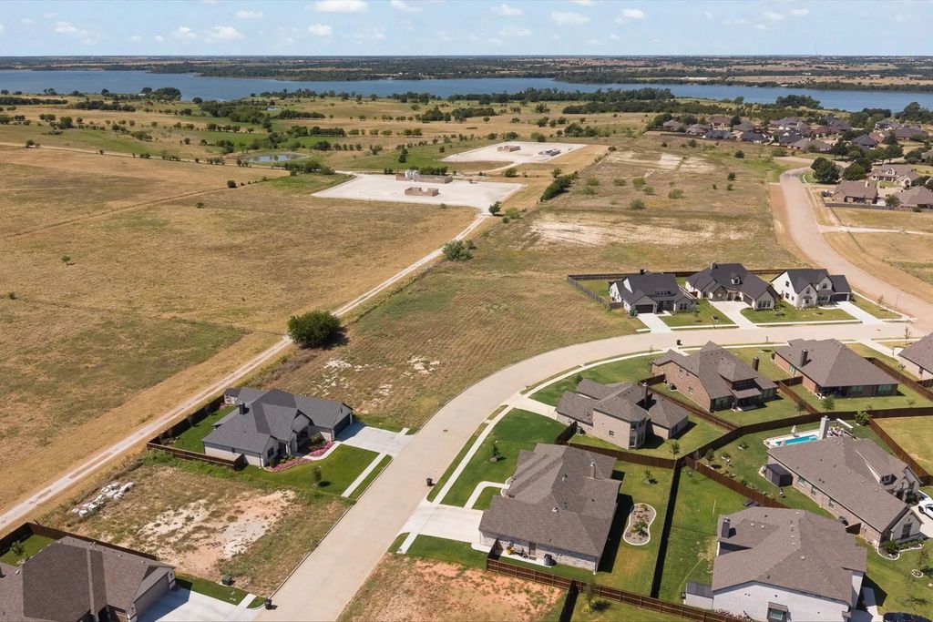 1823 Sudbury Drive, Cleburne