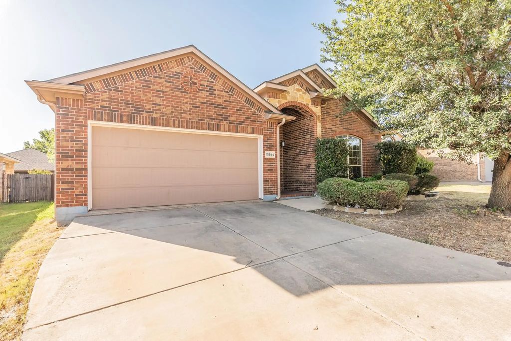 10844 Irish Glen Trail, Fort Worth