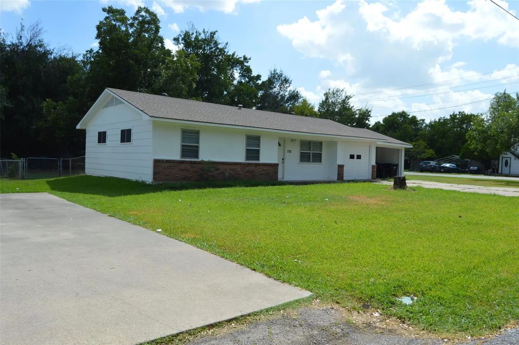 3321 Eastland Avenue, Greenville