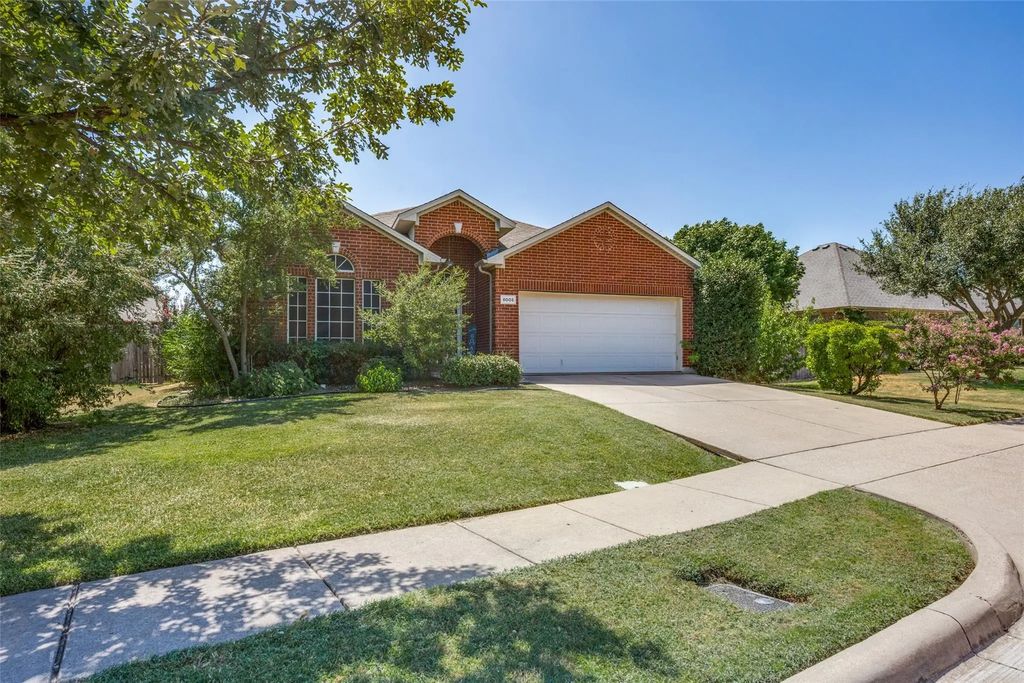 8005 Joshua Tree Court, Arlington