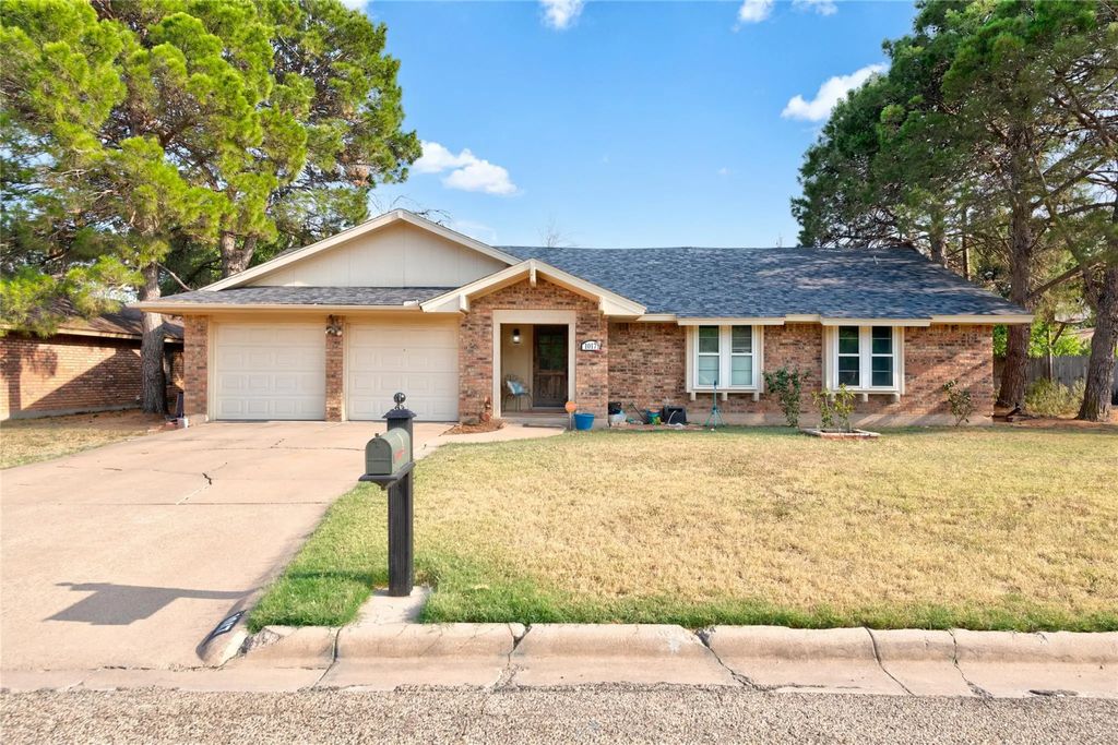 1017 Chriswood Drive, Abilene