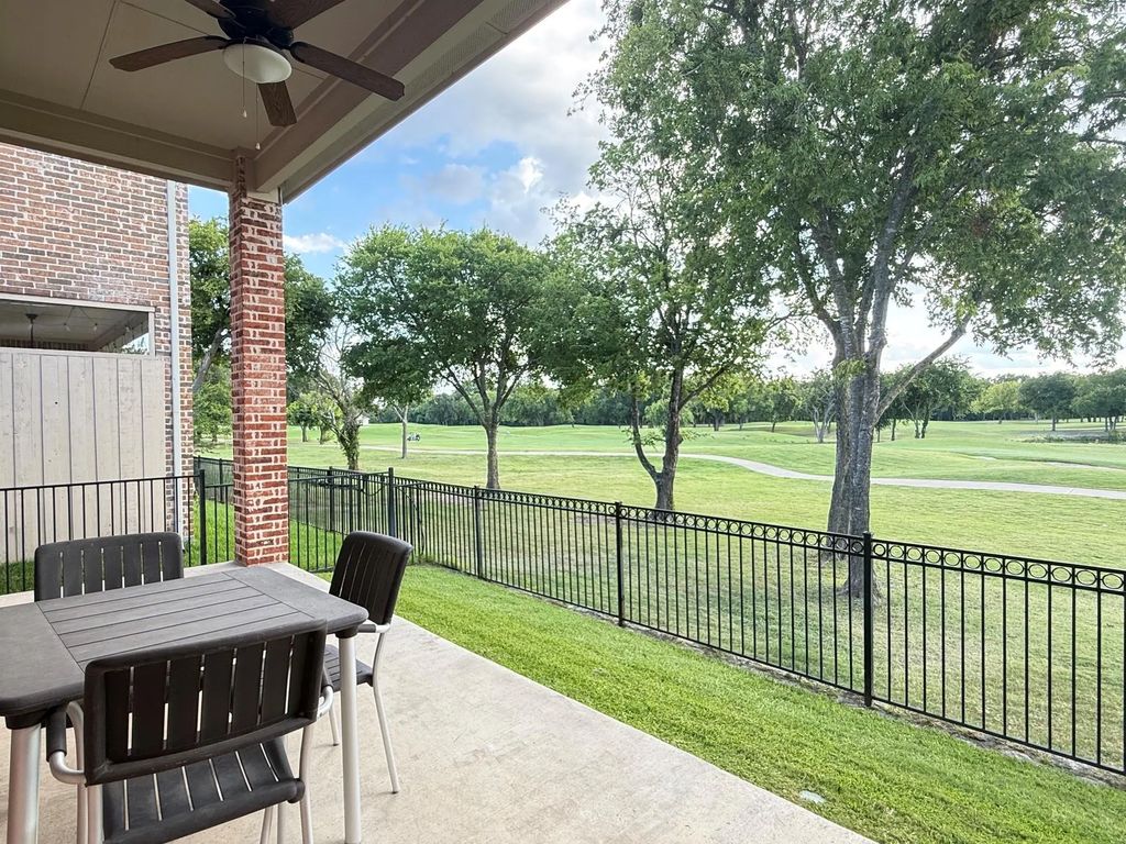 2313 Chadwick Lane, Garland