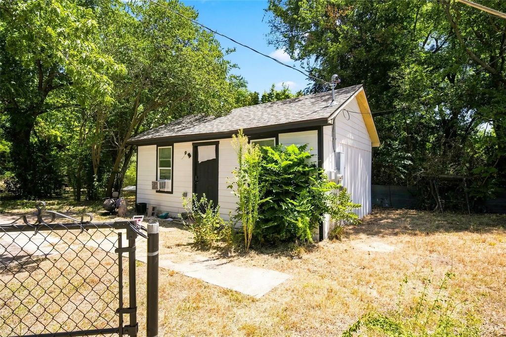 2000 Parrish Street, Bellmead