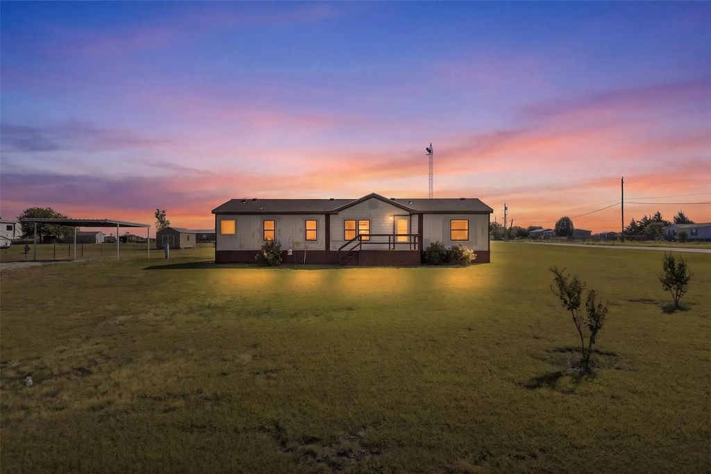 10860 S Fm 157, Venus