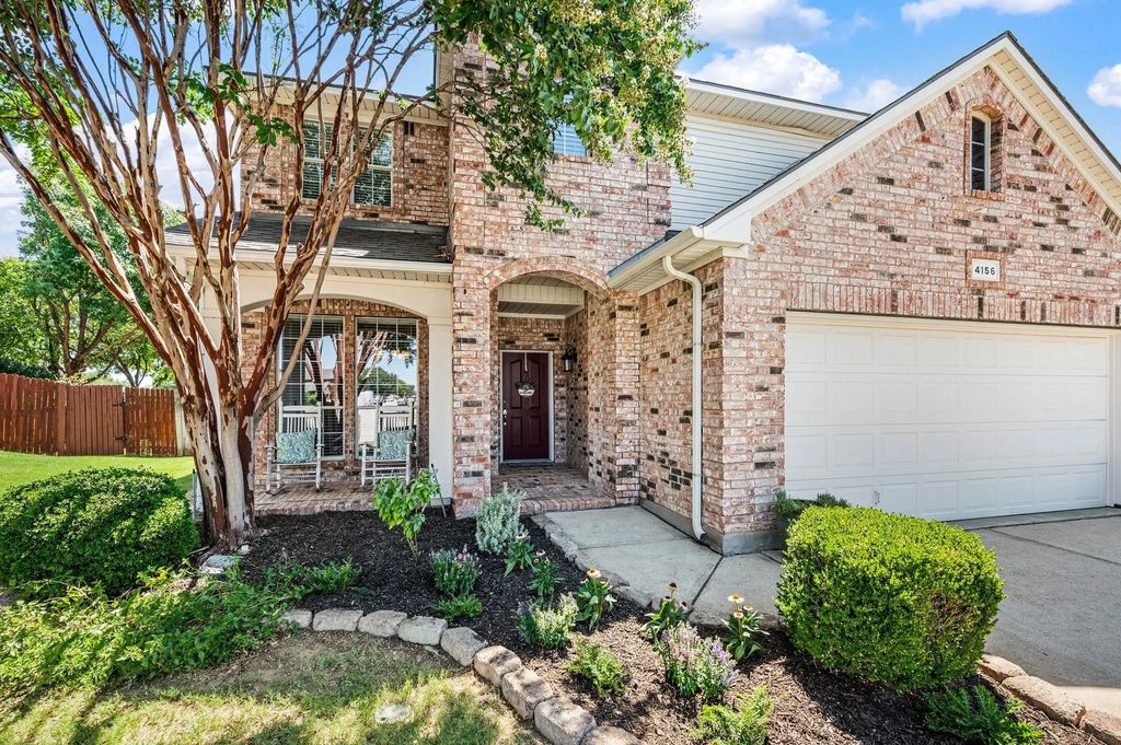 4156 Petersburg Drive, Fort Worth