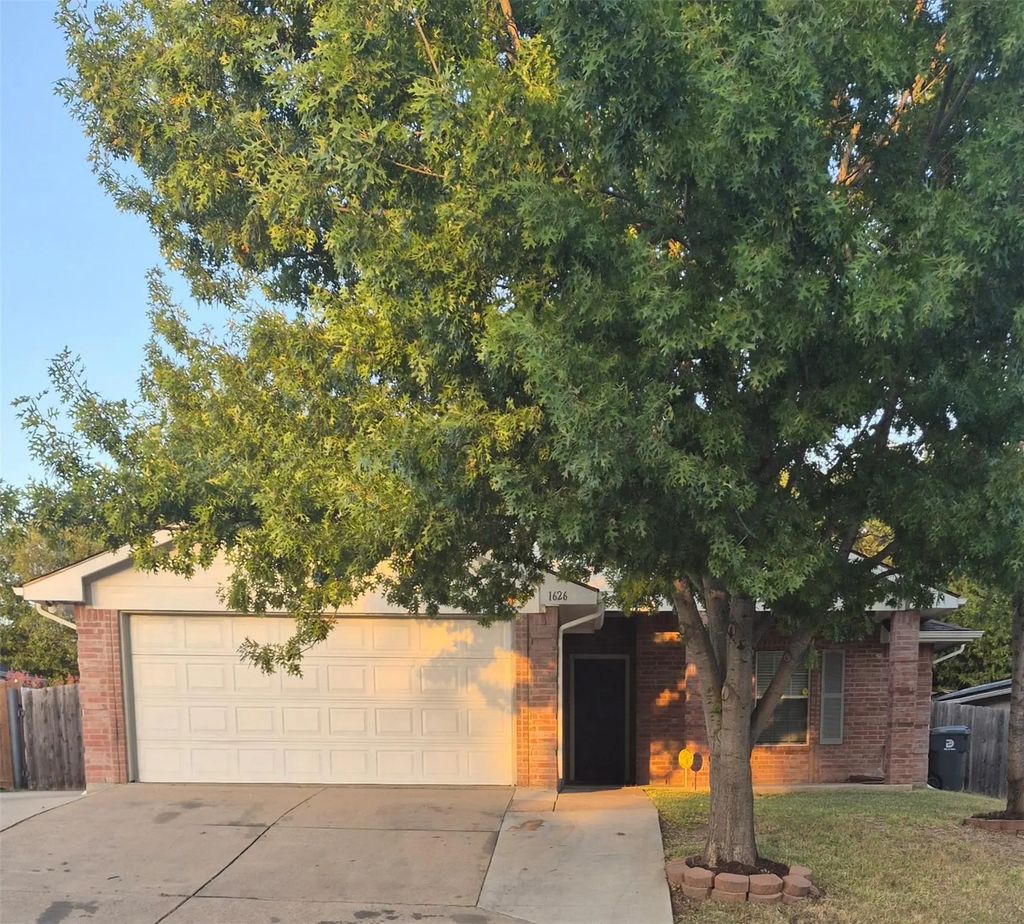 1626 Canary Island Court, Dallas