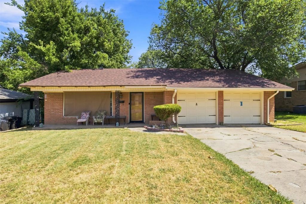 1817 Ellington Drive, Fort Worth
