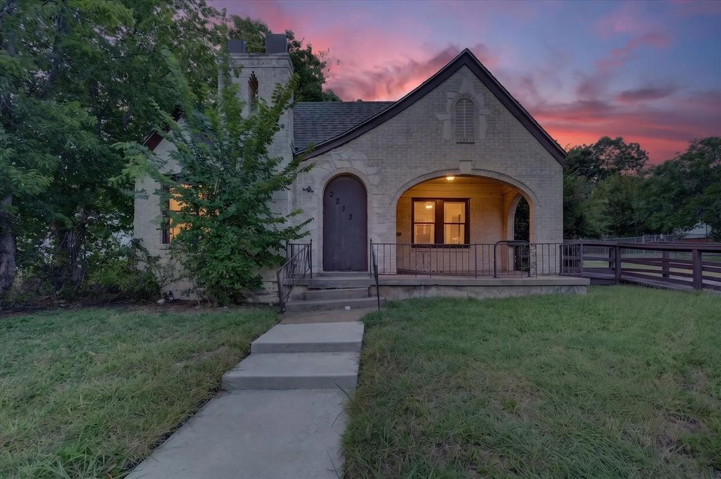 2813 E Rosedale Street, Fort Worth