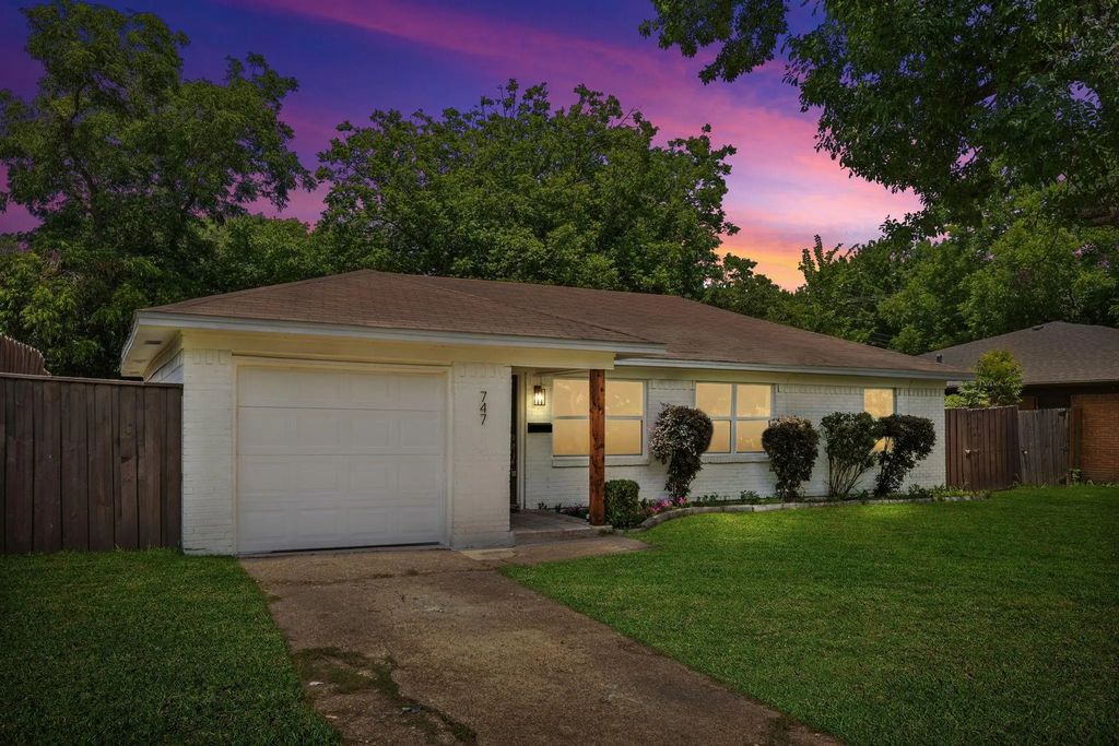 747 High School Drive, Seagoville