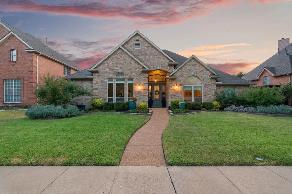 2913 Harkness Drive, Plano