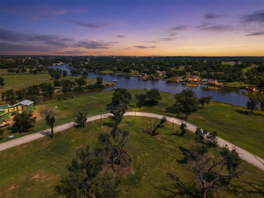 1094 River Ranch Lane, Weatherford