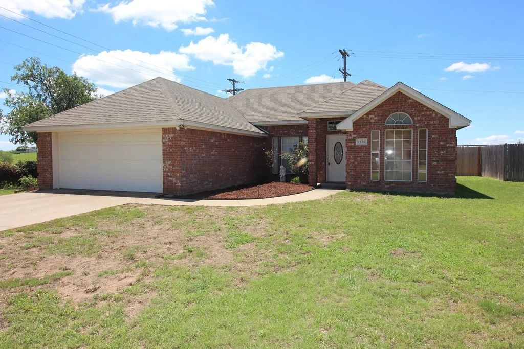 1838 Laura Street, Weatherford