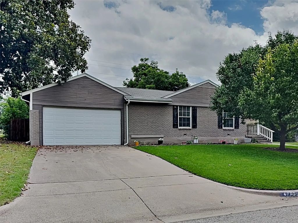 4705 Selkirk Drive, Fort Worth