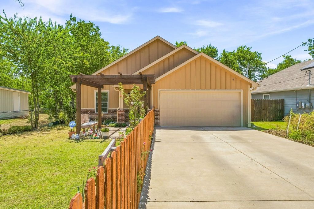 1006 Se 3rd Street, Mineral Wells