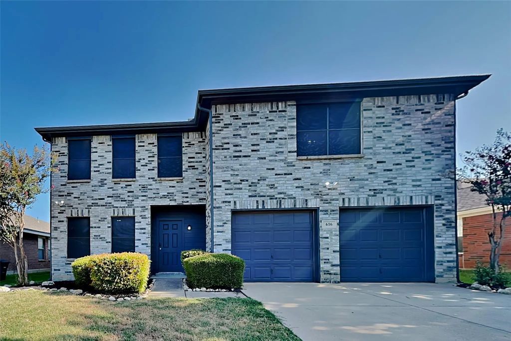 616 Destin Drive, Fort Worth