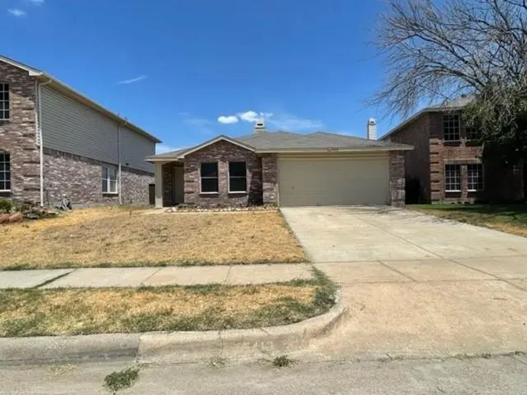 5413 Emmeryville Lane, Fort Worth