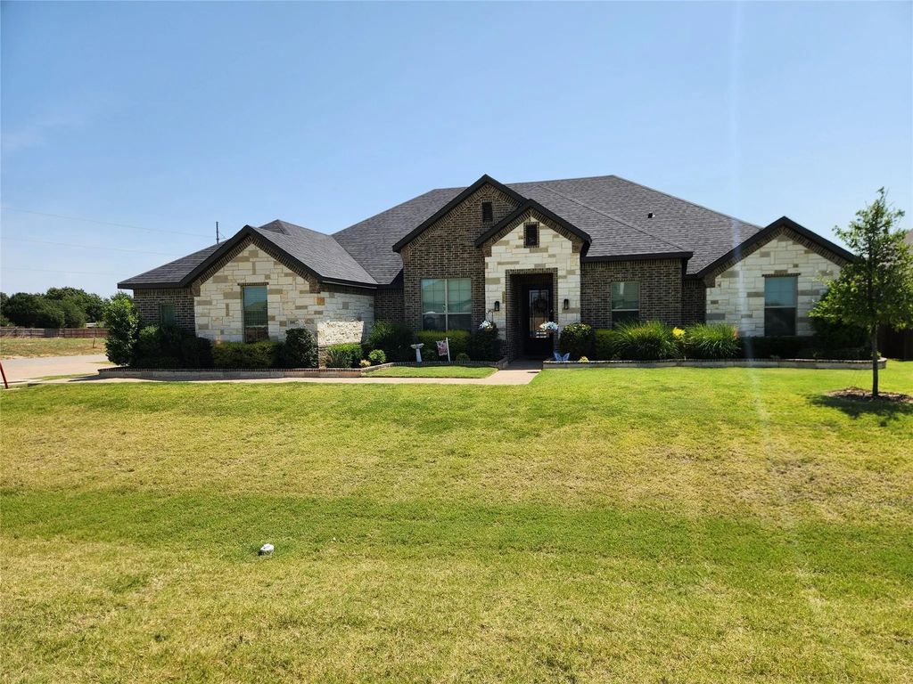 1000 Nogalito Avenue, Crowley