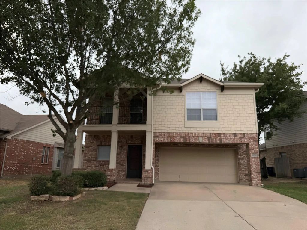 10945 Hawks Landing Road, Fort Worth