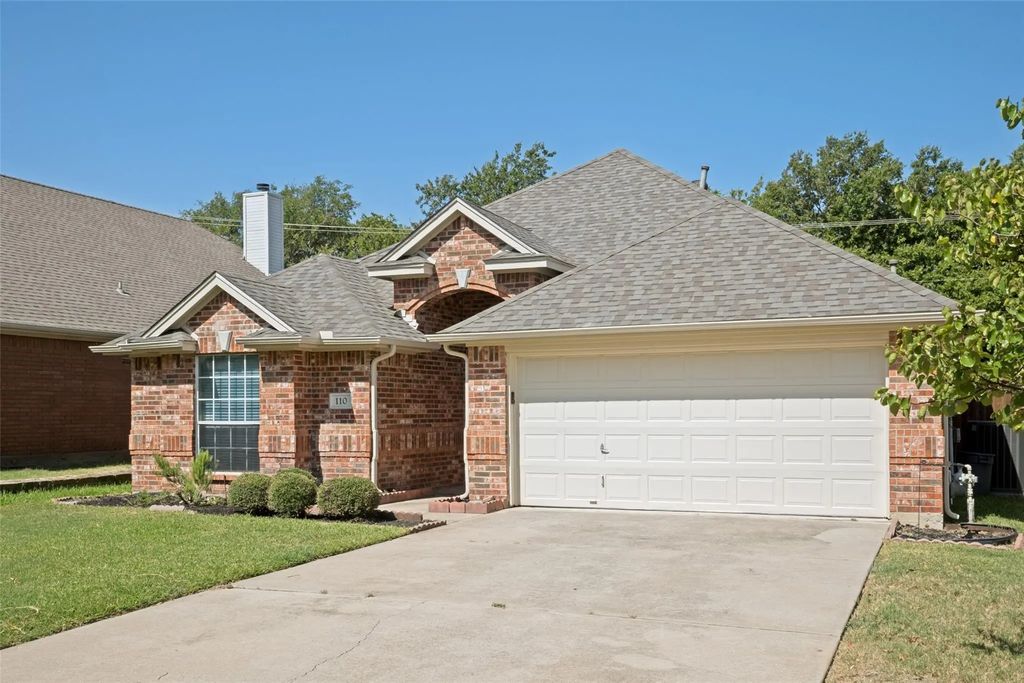 110 Blue Bonnet Circle, Justin
