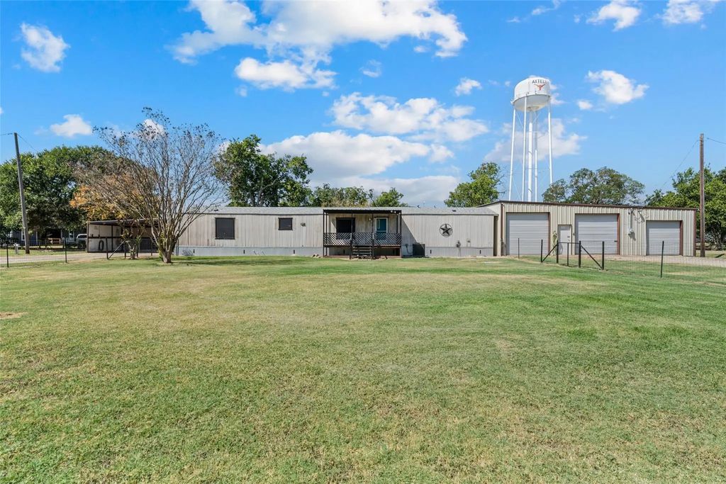 139 N 4th Street, Axtell