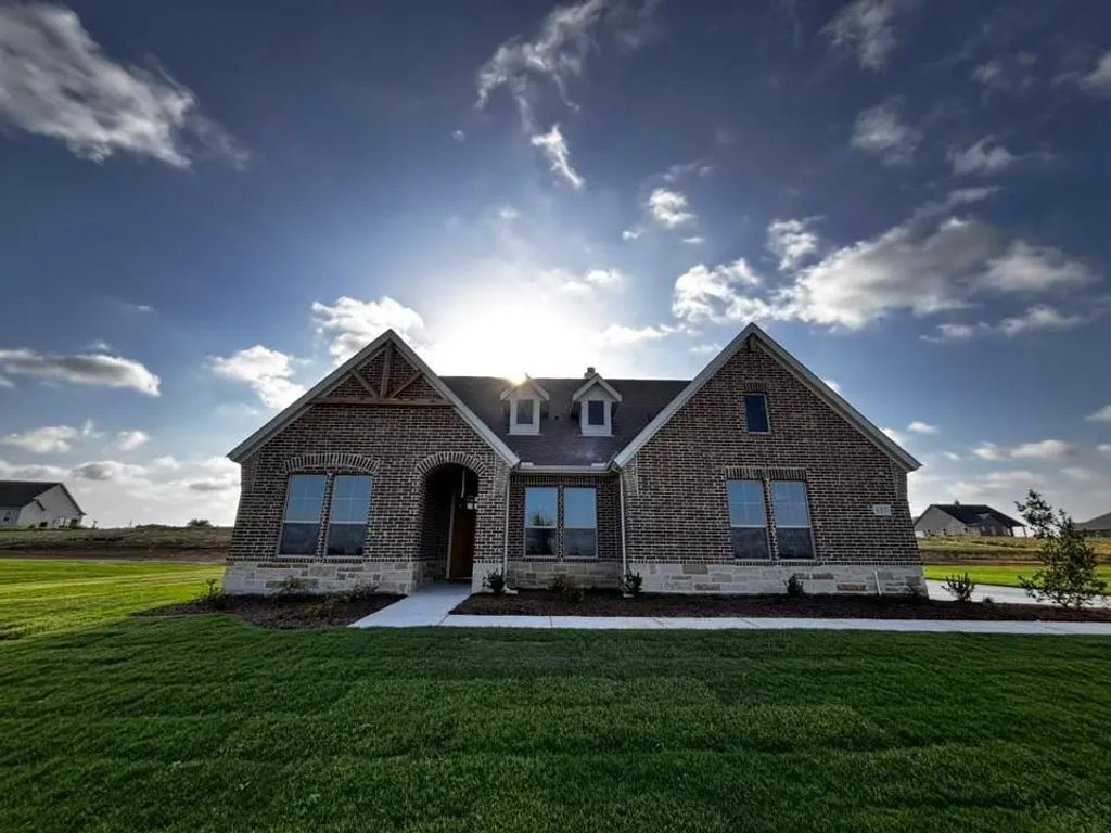157 Big Sky Road, Decatur