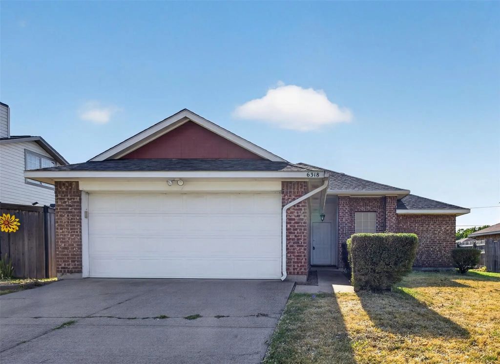 6318 Brookcrest Drive, Arlington