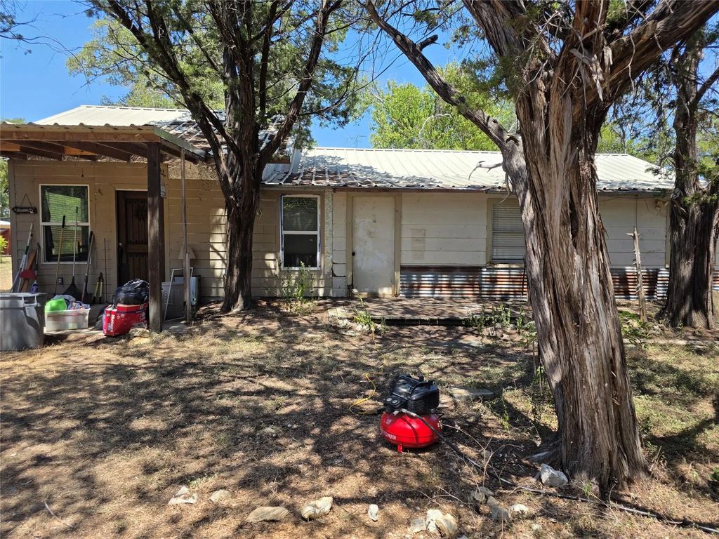 135 Giant Cedar Drive, Whitney
