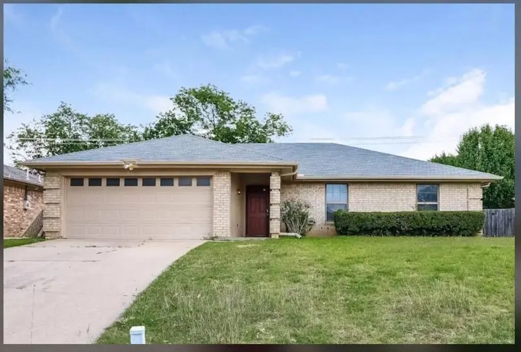 7533 Janetta Drive, North Richland Hills