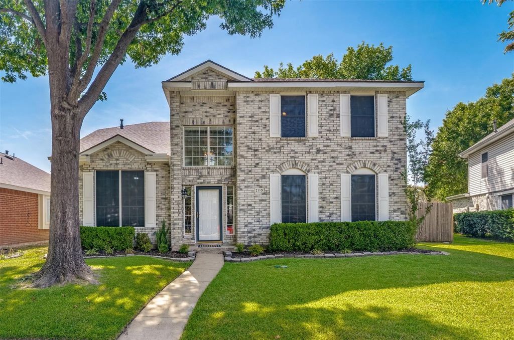 2110 Carnation Court, Garland