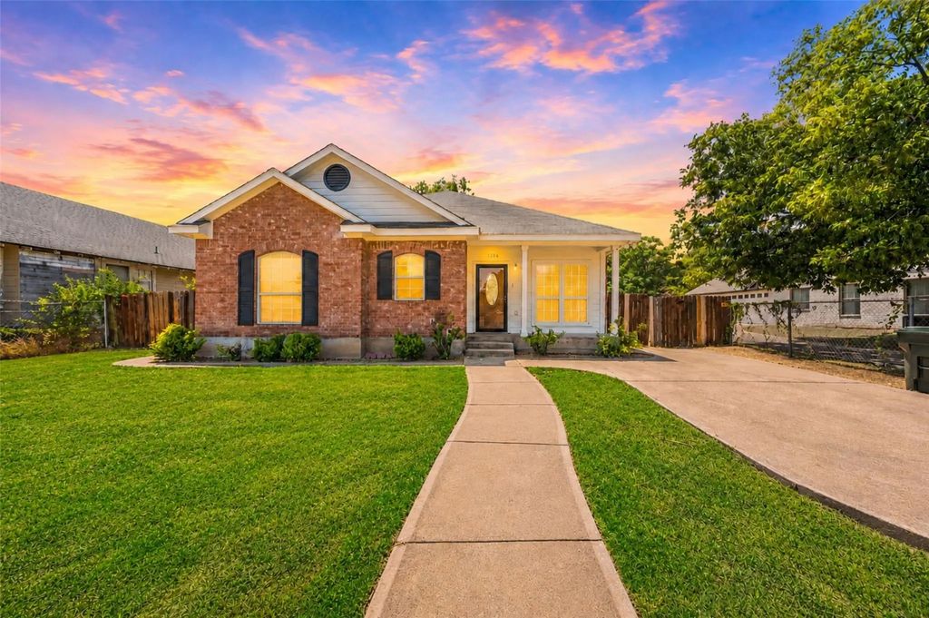 1206 N 15th Street, Waco