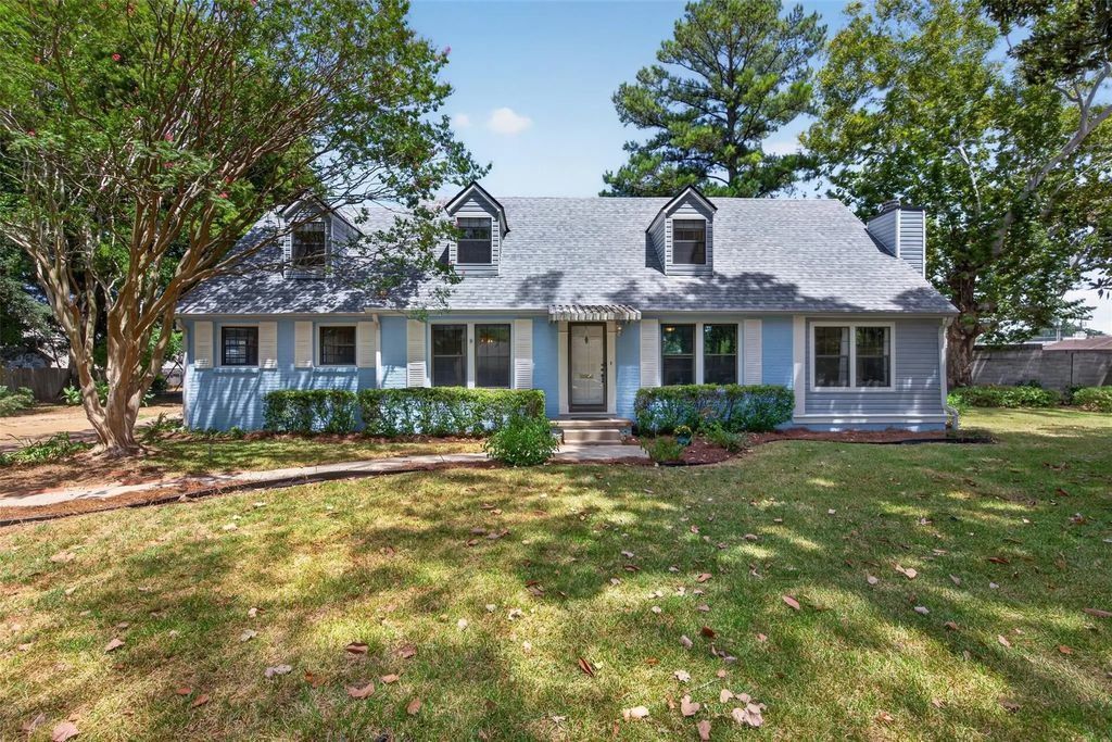 551 Broadmoor Boulevard, Shreveport