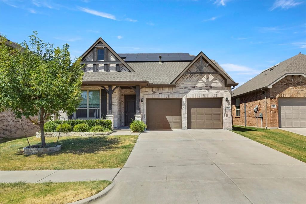 1819 Lone Lynx Way, Wylie