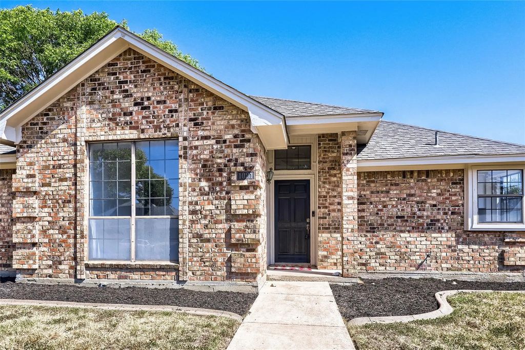 1021 Rio Grande Drive, Benbrook