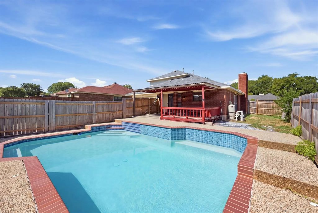 5406 Blue Cove Drive, Garland
