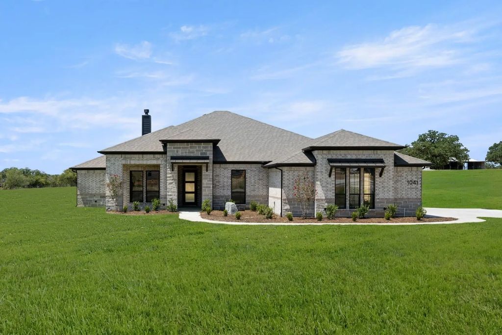 1041 Vh Ranch Road, Poolville
