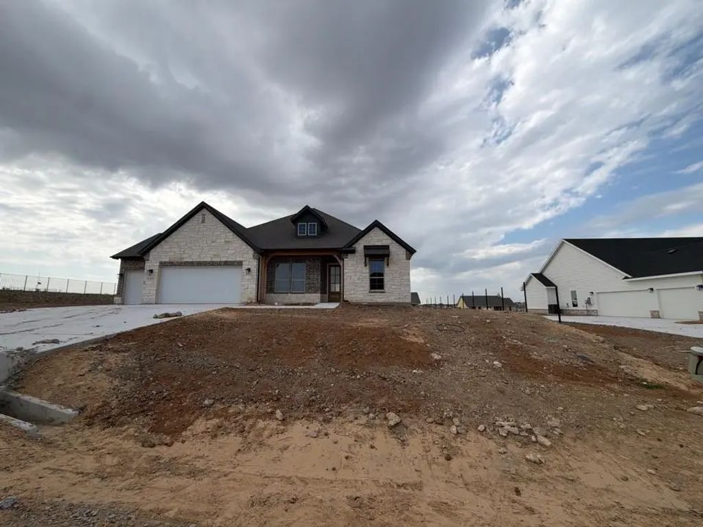 125 Pheasant Run Drive, New Fairview