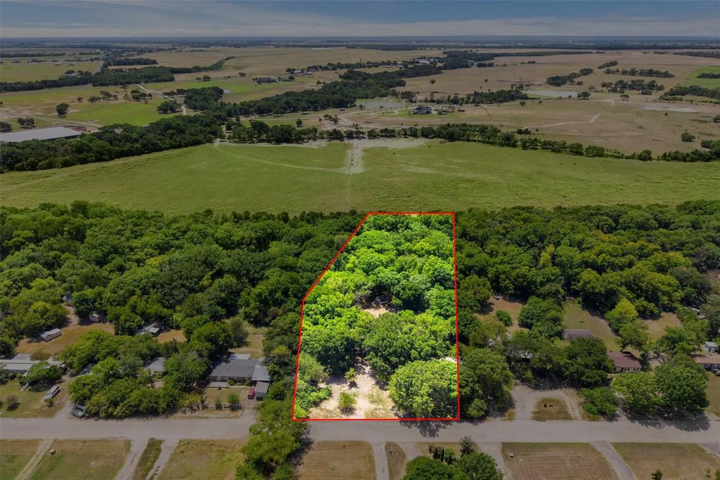 261 Rocky Drive, Waxahachie
