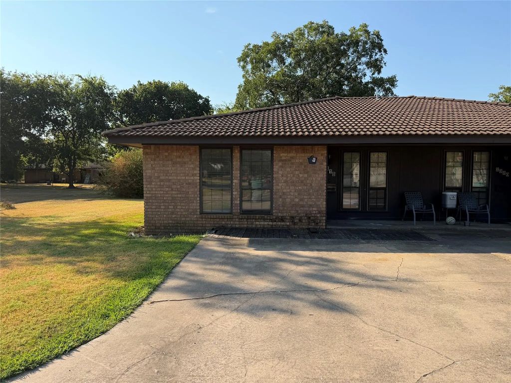 2318 N Alexander Street, Sherman